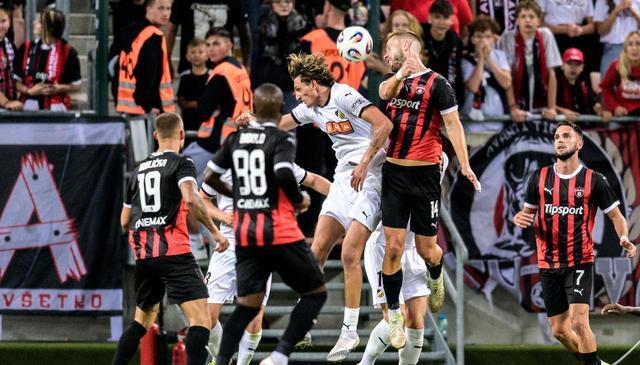 在着一定的, 作战的赫根, 要与赫根争