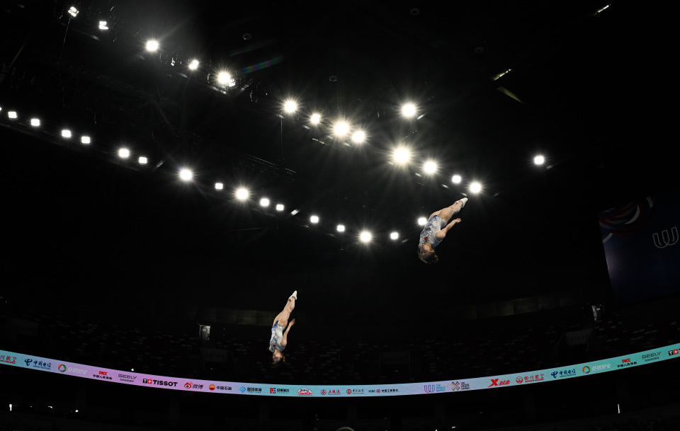 孙凡越, 张欣欣