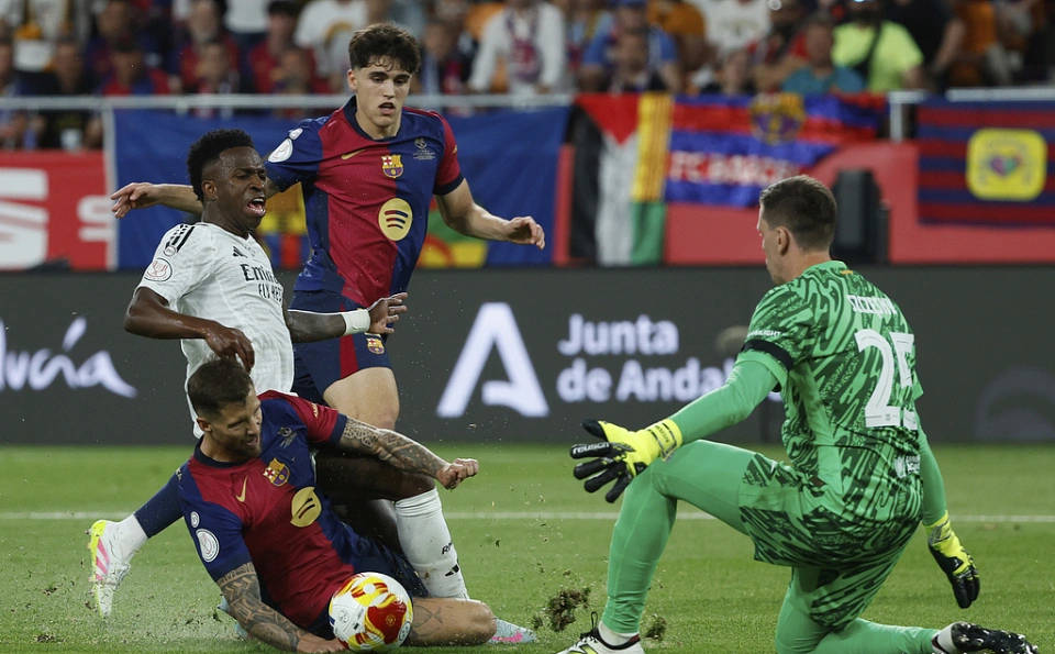 受特殊训练, 和加维等多